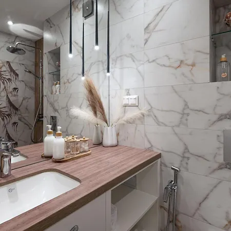 Brand New Luxury With Great Views