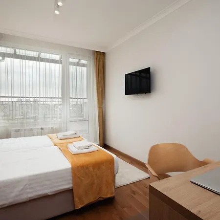 Brand New Luxury With Great Views *