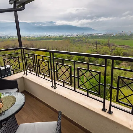 Brand New Luxury With Great Views