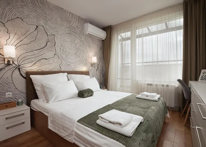 Brand New Luxury With Great Views Lejlighed